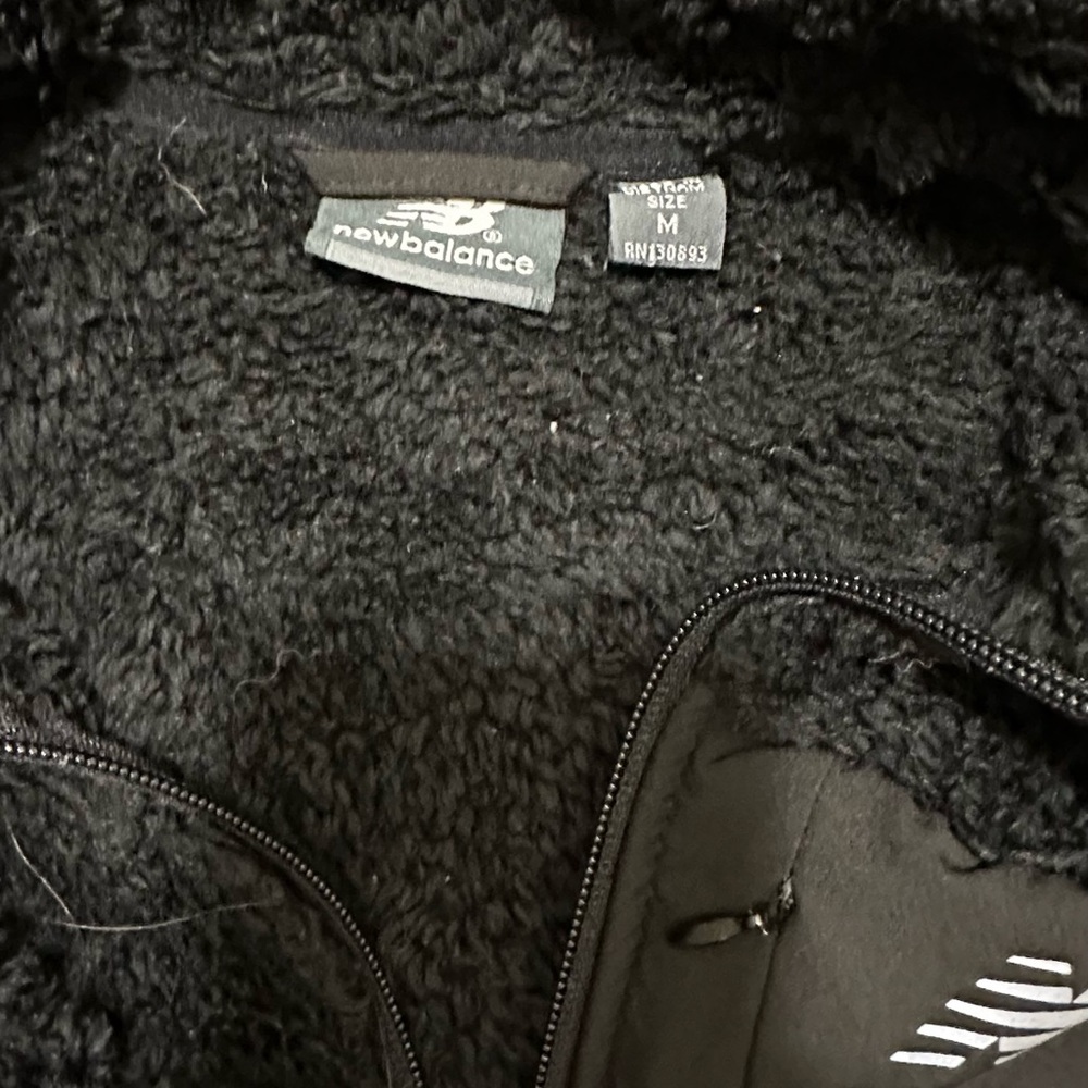 NEW BALANCE NB Full Zip Fleece Pile Faux Fur Jacket Black - Picture 3 of 5